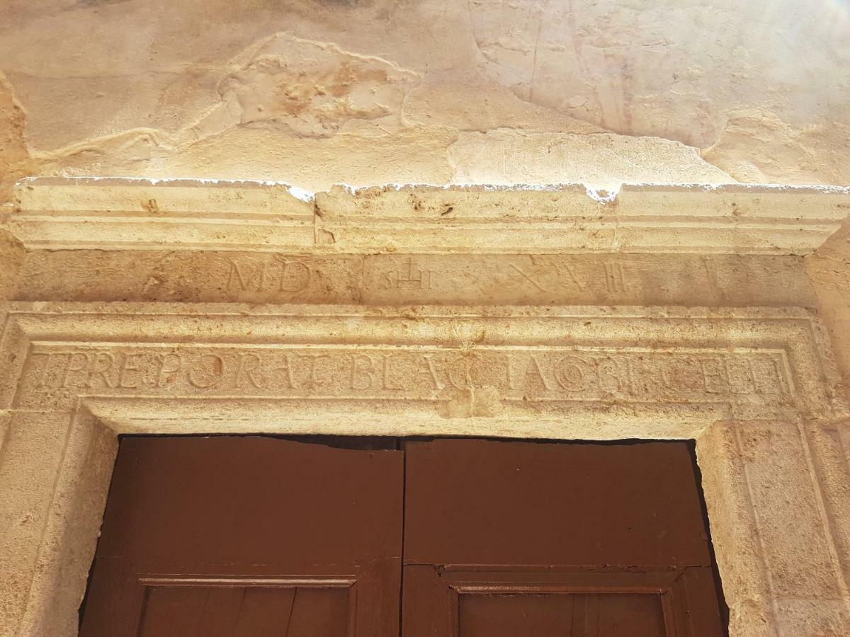 Twins' Historical Apartment Trevi Exteriér fotografie